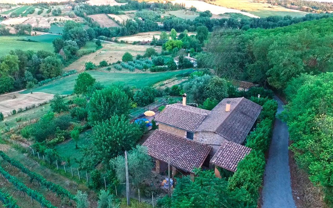 Casale San Pietro Bed & Breakfast Otricoli Exterior photo